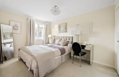 Weybridge House