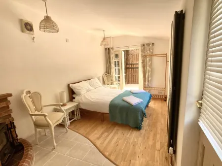 Large family cottage nestled in Sherwood Forest Отели в г. Раффорд