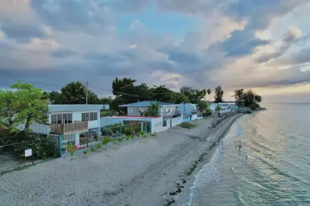 CASA FAUSTO BEACHFRONT VILLA Отели в г. Кабо Рохо