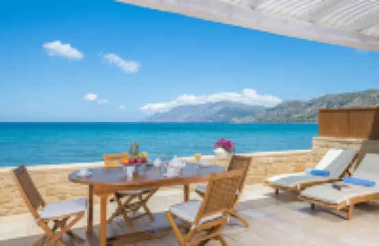 Beachfront Villa Kochily Only 10 Metres From The Sea 米西姆納酒店