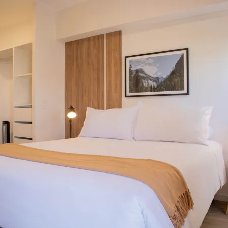 Salaverry Stays in San Isidro by Wynwood House