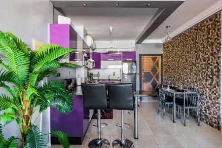 Oceanview Apartment with Stunning City View with Fiber Wi-Fi & AC