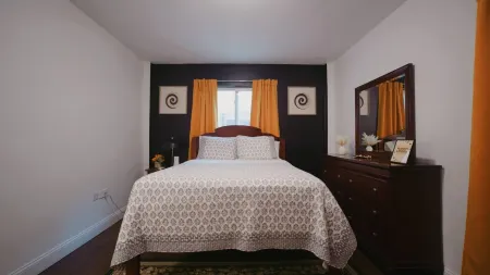 Modern Condo w/ Panoramic Views Walking Distance Between Grand Anse & BBC Beach Отели рядом с достопримечательностью «Гранд Анс Бич»