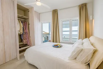 beautiful town house situated in between the walls of the historic town, Lagos. 拉各斯市中心住宿飯店