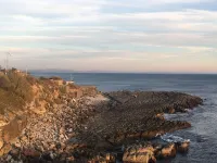 Comfortable, sunny & cozy near the beach and close to Lisbon