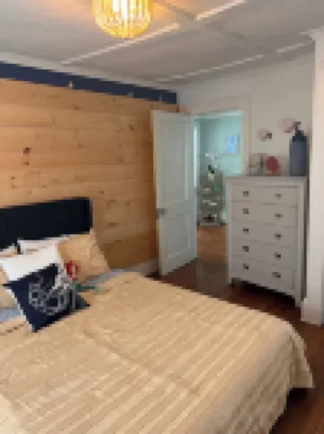 3BR 1. 5 Bath Beach Cottage near KPT/Beaches