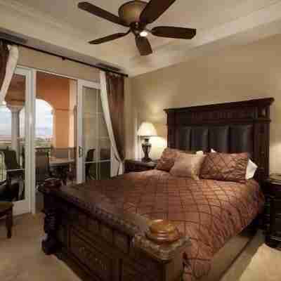 Luxurious Villa at Lake Las Vegas Rooms