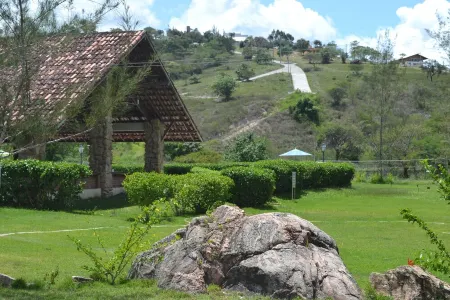Cozy house in the best of Serra - view p Rio Ipojuca, prox center.