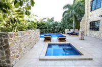 Very Private 3 Bedroom Villa in Tambor