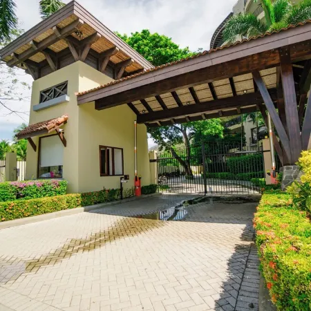 Dream Beach Stay- Spacious 3BR Condo at Playa Hermosa! Cocos & Corales!
