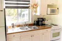 Full Suite! Private and Secluded Deck/Yard! Central to Vernon! Pet Friendly!