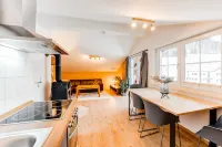 VYLD: Eagle view mountain view and fireplace