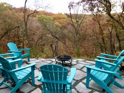 Scenic treetop views at Lake Panorama 와이트락 컨서번시스 스타 필드 주변 호텔