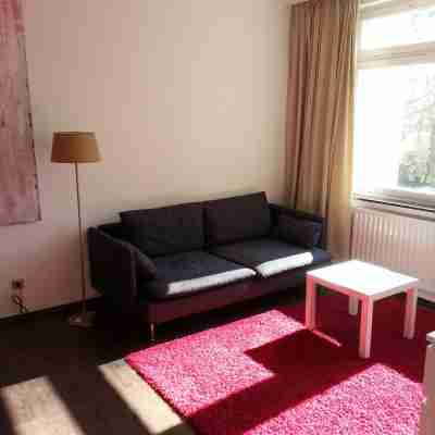 Central, quiet, bright holiday apartment near Kuhdamm - Nollendoftplatz Others