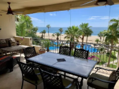 Stunning Beachfront Condo with Ocean View, few steps from the sand