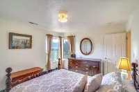 Zion Mountain Guest House w/ Canyon Vistas!