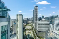 Tropical Oasis with the best unobstructed view of BGC + 100mbps wifi & Netflix