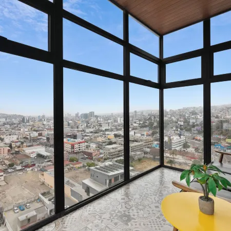 Distrito Revolution Suites