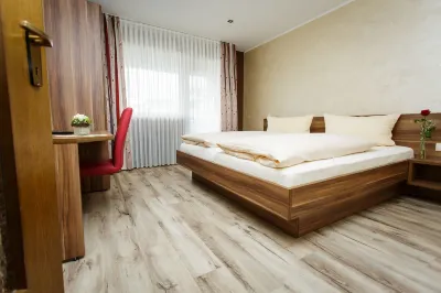 Bayrischer Hof Hotels in 