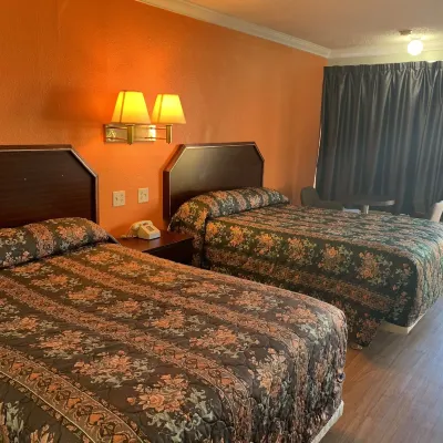 Baton Rouge West Inn Hotels near USS Kidd