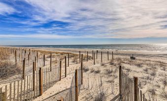 Emerald Isle Condo w/ Indoor Pool & Beach Access!