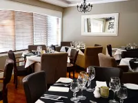 Cill Aodain Court Hotel - พร้อมอาหารเช้า