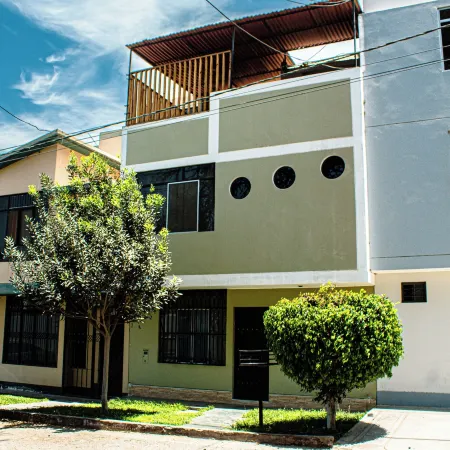Del Valle House