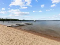 Maine Stay Lake House-Limit12 Home Hotels in Sebago
