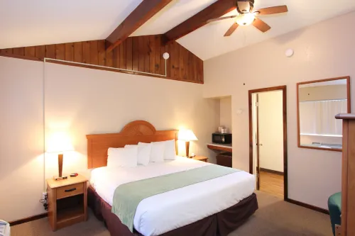 Oakhurst Lodge Hotels in Oakhurst