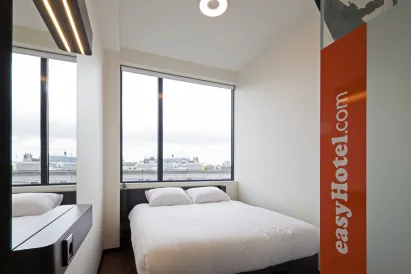 EasyHotel Amsterdam City Centre South