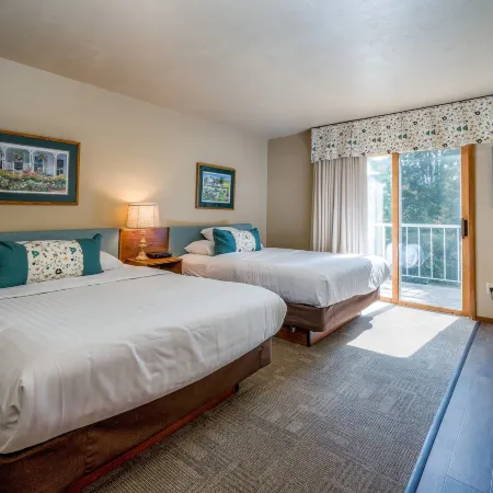 Somerset Inn & Suites