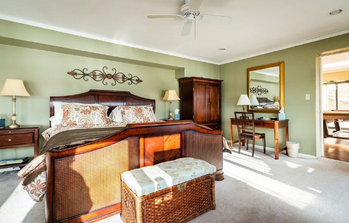 Laurel Grove Inn on the South