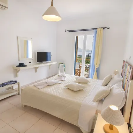 Faros Apartments