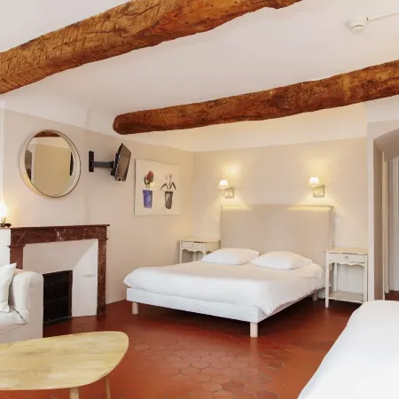 Coq Hotel