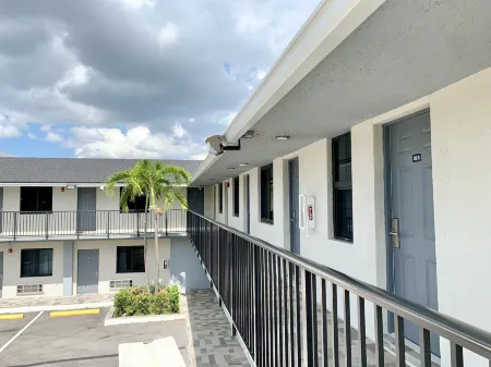 Hialeah Airport Motel