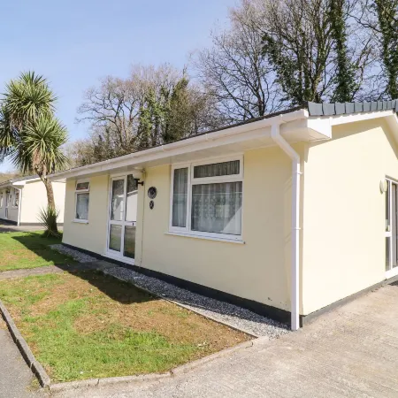 3 Rosecraddoc Lodge