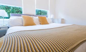 Leigh Apartments - Housity