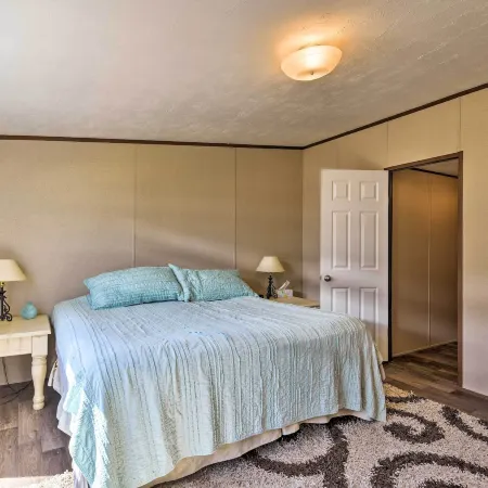 3 Mi to Beach: Home w/ Deck in Port O'Connor!
