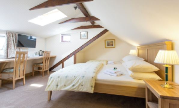 Oakwood Bed and Breakfast Heathrow