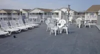 クオーターデッキ モーテル