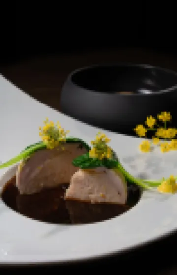 Demeures & Châteaux Auberge de la Tour - Hôtel & Restaurants - Marcolès Auvergne