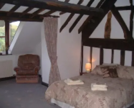 Horseshoe Pass Holiday Lets