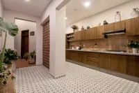 Casa Irake