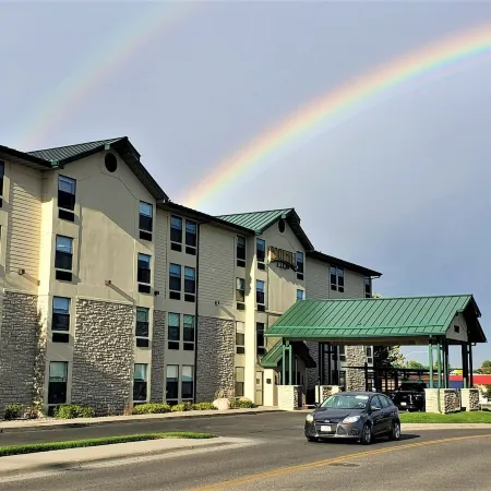 Boothill Inn and Suites