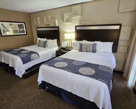 The Landmark Hotel Hotels in Pike County