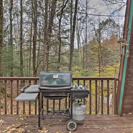 Lakefront Berkshires Retreat w/ Deck, Dock & Boat!