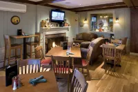 Steele Hill Resorts Hotels in Tilton