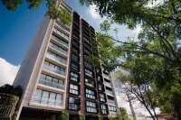 Quiet Gorgeous Queen Bed Studio + Jacuzzi Hotels in Barrio Escalante