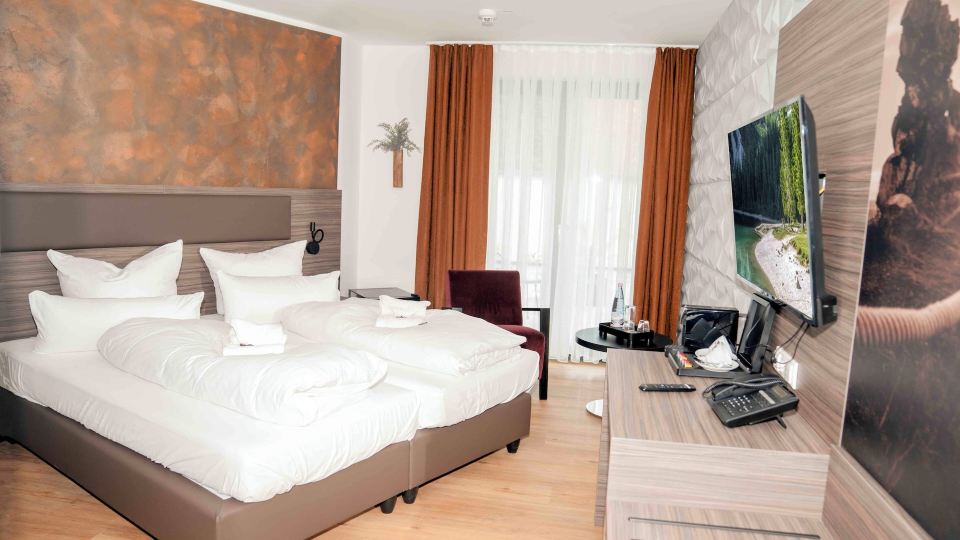 Central Hotel & Lounge Adult Only