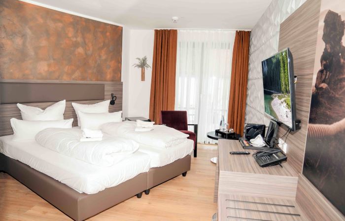 Central Hotel & Lounge Adult Only